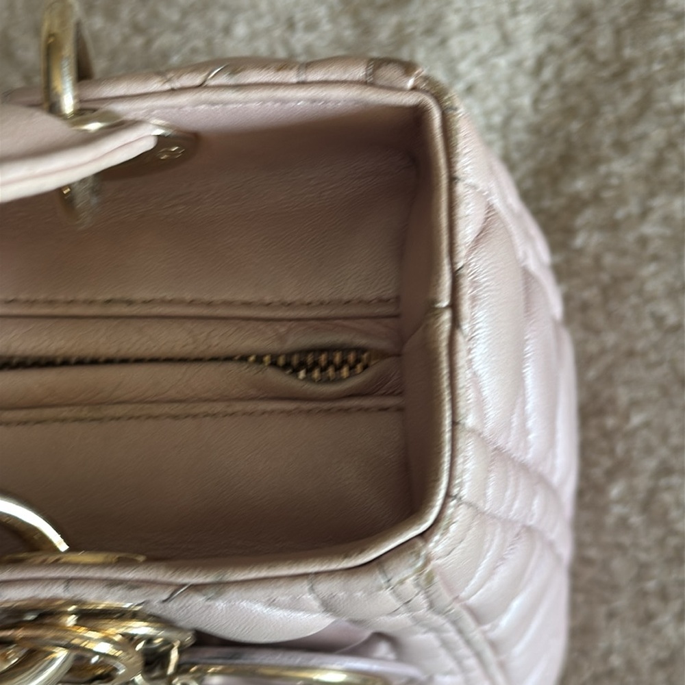 Dior Medium Lady Bag in pink  lambskin leather with Cannage stitching - Picture 13 of 16